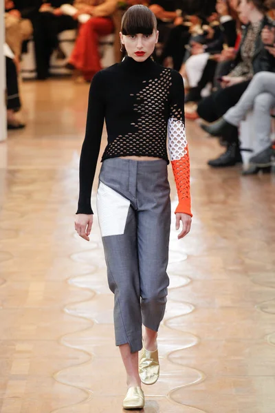 Look 4
